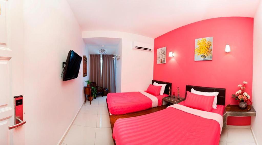 Oyo 90855 Vince Villa Bukit Mertajam Kültér fotó