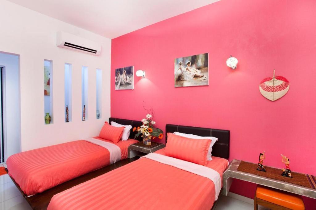 Oyo 90855 Vince Villa Bukit Mertajam Kültér fotó