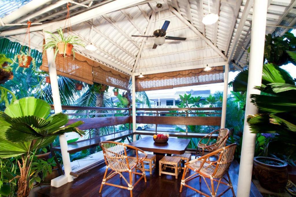 Oyo 90855 Vince Villa Bukit Mertajam Kültér fotó