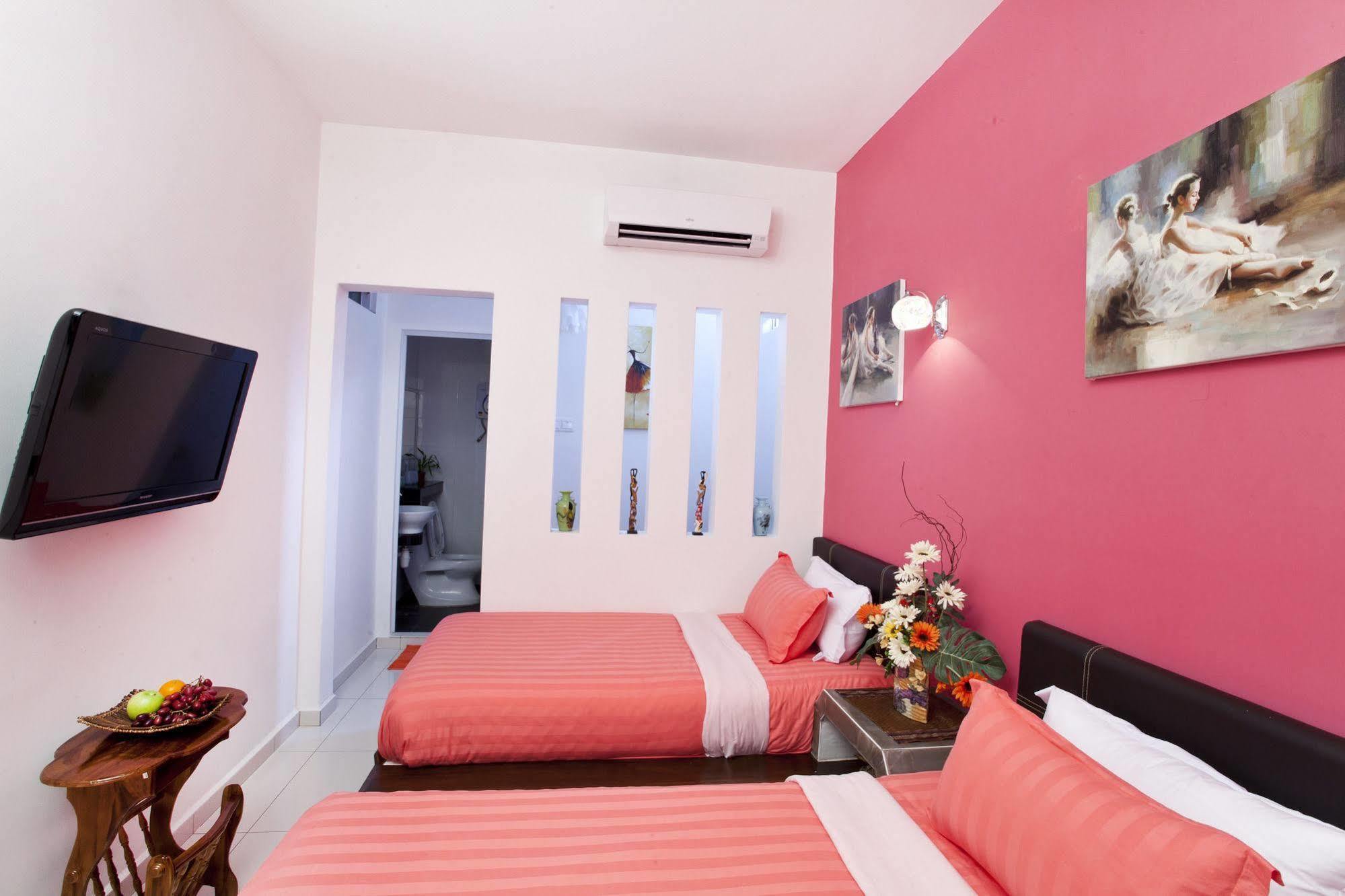 Oyo 90855 Vince Villa Bukit Mertajam Kültér fotó